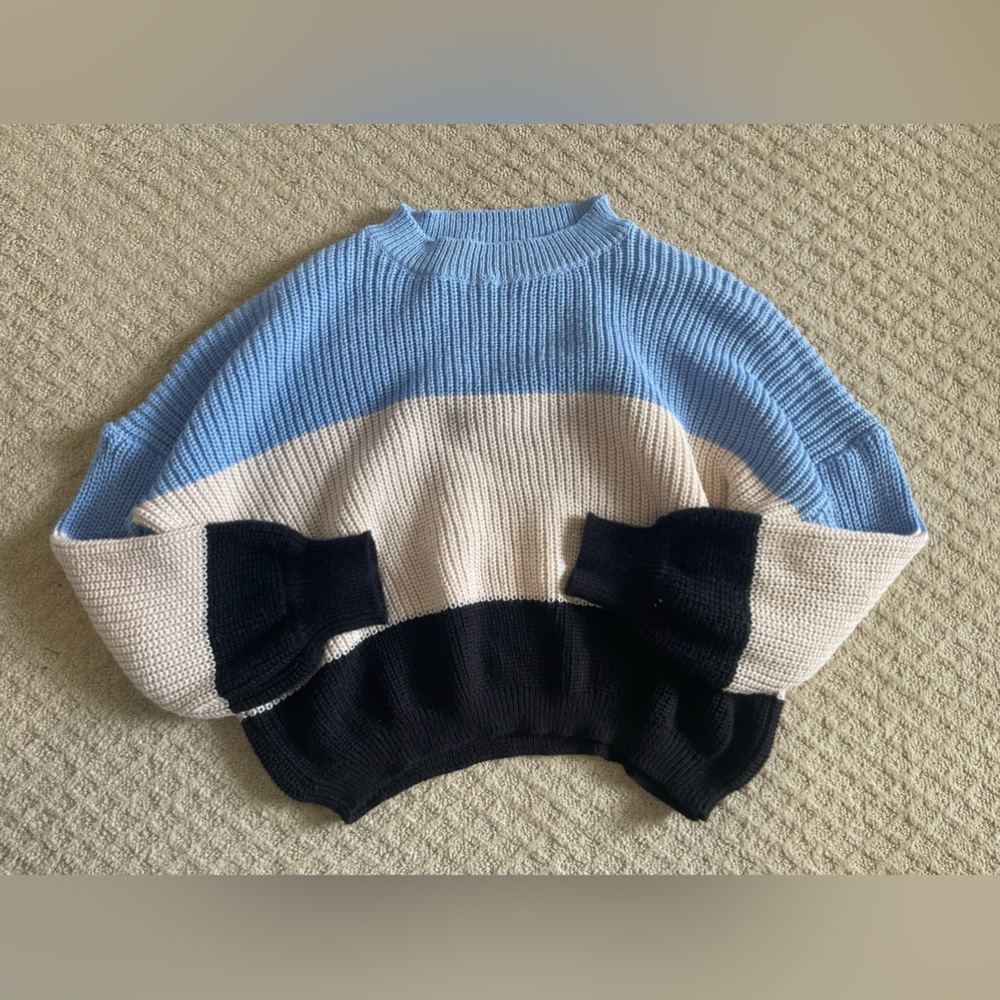 BNWOT Color block Sweater M